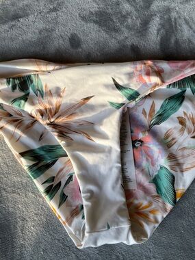 Volcom - Floraly Tie-Side Bikini Bottoms in Cream, Green & Pink